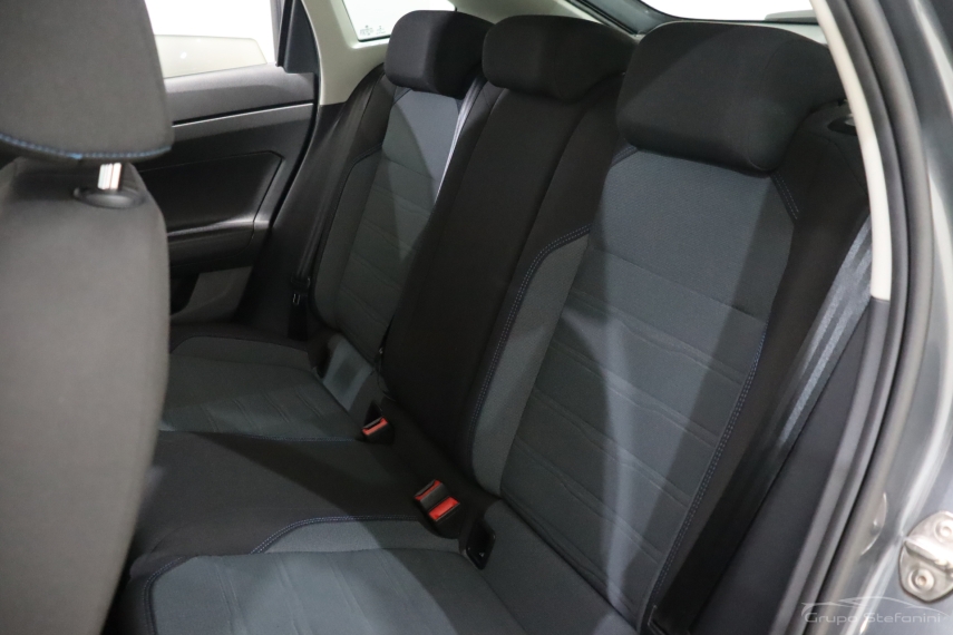 volkswagen nivus 1.0 200 tsi total flex comfortline automatico 4p 20217