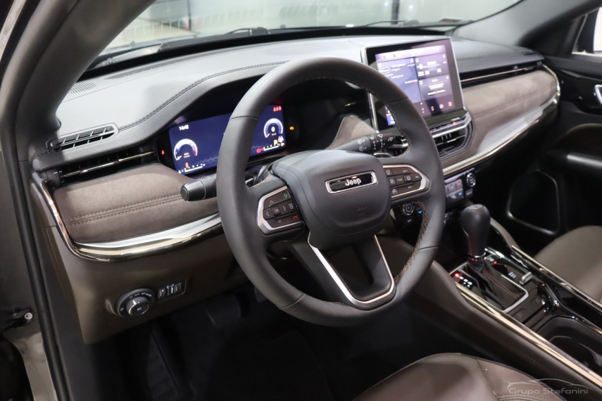 jeep commander 2.0 td380 turbo diesel overland at9 4p automatico 20253