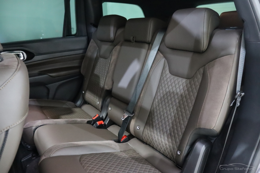 jeep commander 2.0 td380 turbo diesel overland at9 4p automatico 20257