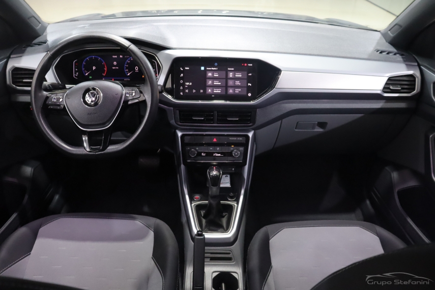 volkswagen t-cross 1.0 200 tsi total flex comfortline automatico 4p 20215