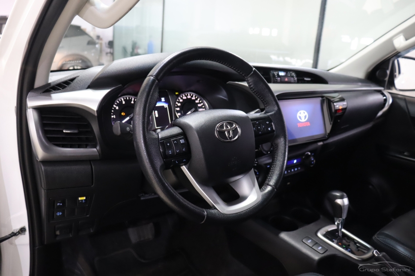 toyota hilux 2.8 d-4d turbo diesel cd sr 4x4 automatico 4p 20243