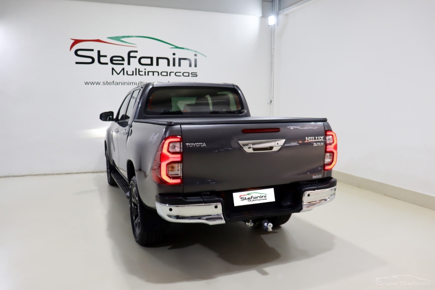 toyota hilux 2.8 d-4d turbo diesel cd srx 4x4 automatico 4p 202212