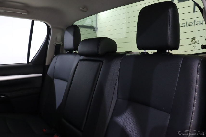 toyota hilux 2.8 d-4d turbo diesel cd srx 4x4 automatico 4p 20227