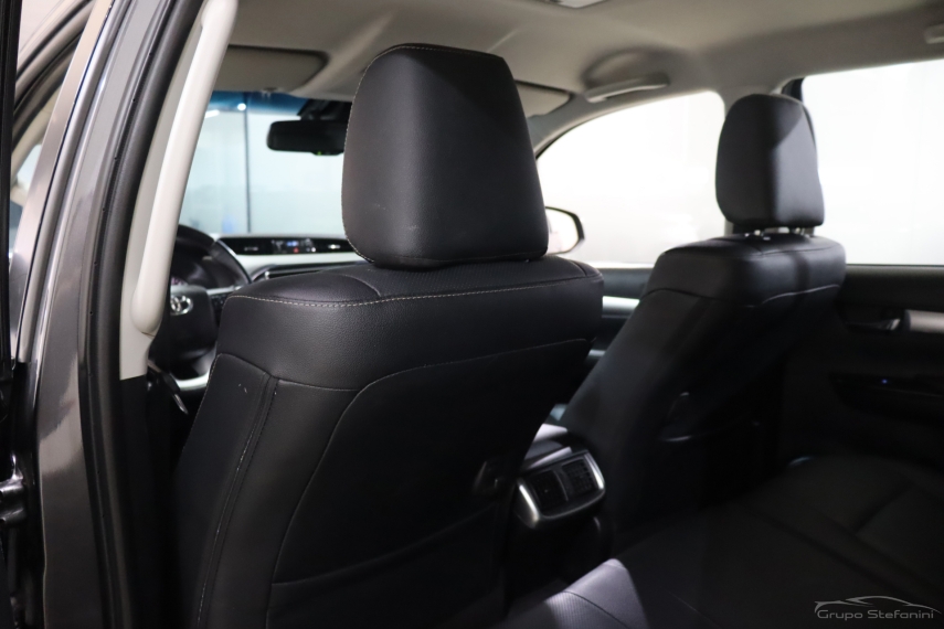 toyota hilux 2.8 d-4d turbo diesel cd srx 4x4 automatico 4p 20228