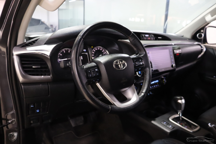 toyota hilux 2.8 d-4d turbo diesel cd srx 4x4 automatico 4p 20223