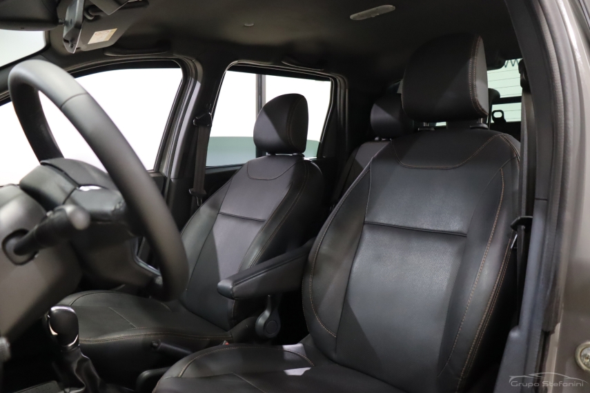 renault oroch 1.3 tce flex outsider x-tronic 4p automatico 20256