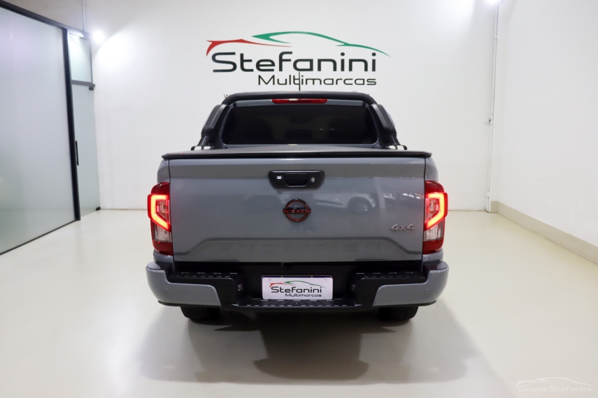 nissan frontier 2.3 16v turbo diesel pro4x cd 4x4 automatico 4p 202412
