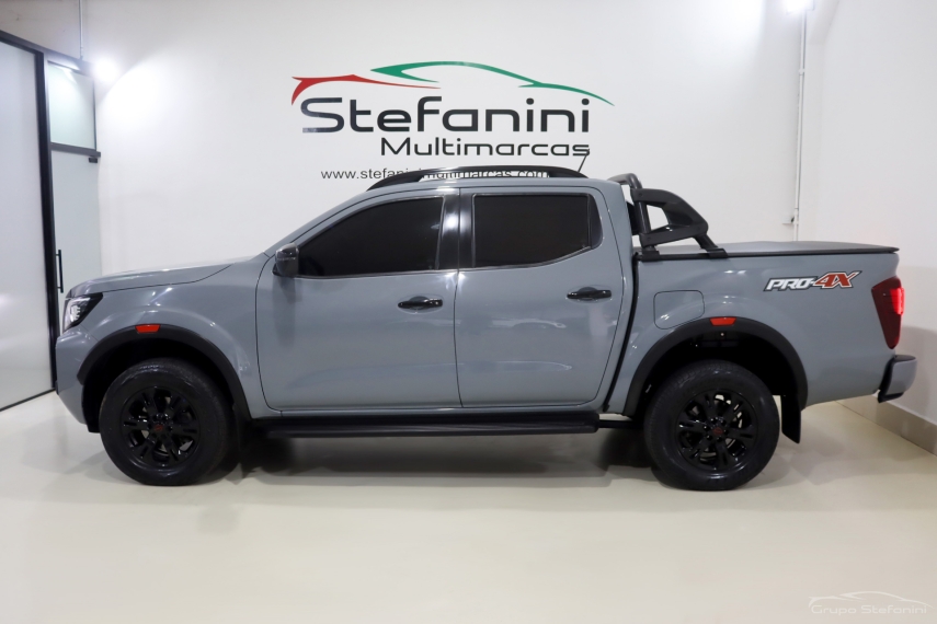 nissan frontier 2.3 16v turbo diesel pro4x cd 4x4 automatico 4p 202410