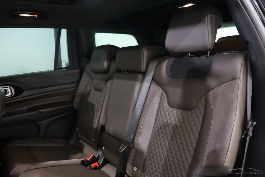 jeep commander 2.0 td380 turbo diesel overland at9 7.8 4p automatico 20227