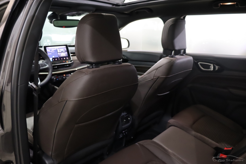 jeep commander 2.0 hurricane 4 turbo gasolina overland at9 4p automatico 20259