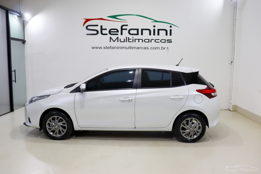 toyota yaris 1.5 16v flex xs multidrive 4p automatico 20249