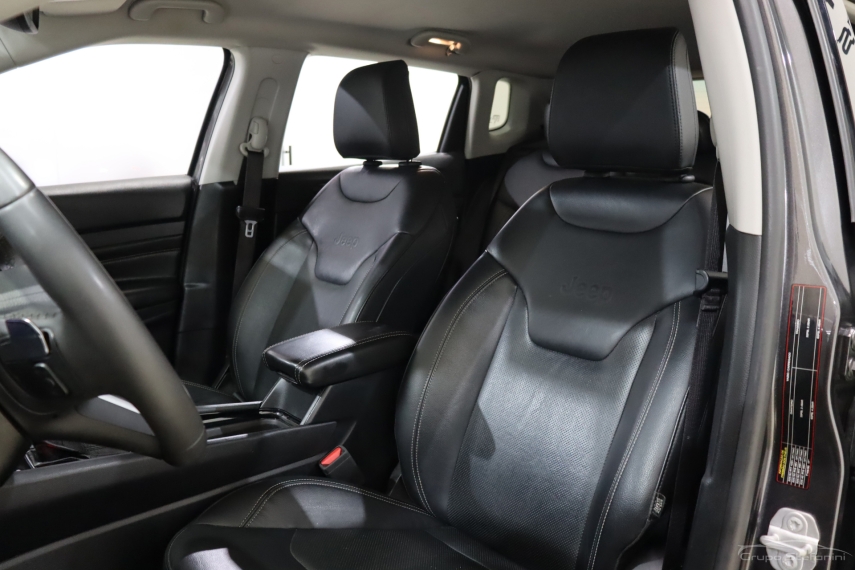 jeep compass 1.3 t270 turbo flex longitude at6 4p automatico 20236