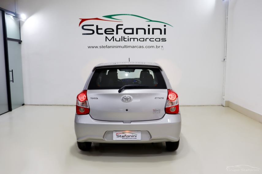 toyota etios 1.5 xs 16v flex 4p automatico 201811
