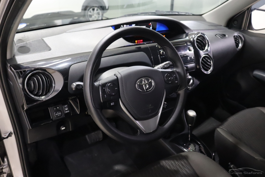 toyota etios 1.5 xs 16v flex 4p automatico 20183