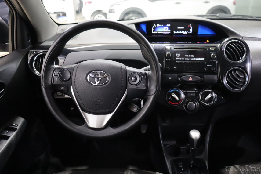 toyota etios 1.5 xs 16v flex 4p automatico 20184
