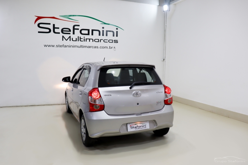 toyota etios 1.5 xs 16v flex 4p automatico 201812
