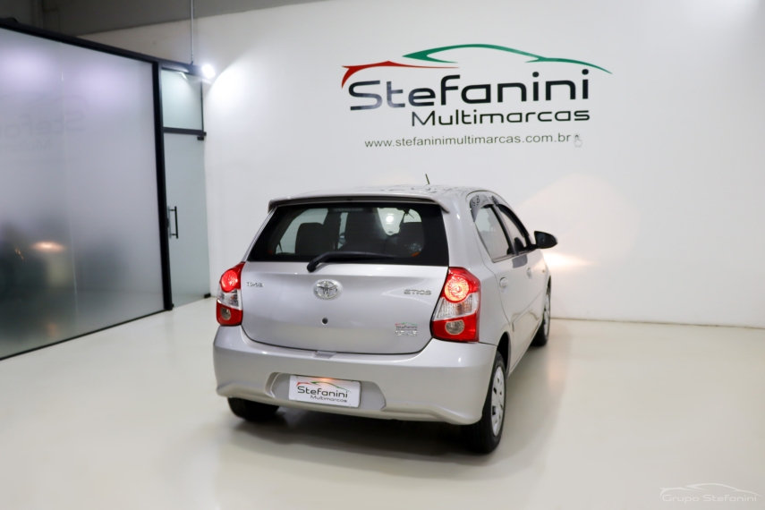 toyota etios 1.5 xs 16v flex 4p automatico 201810