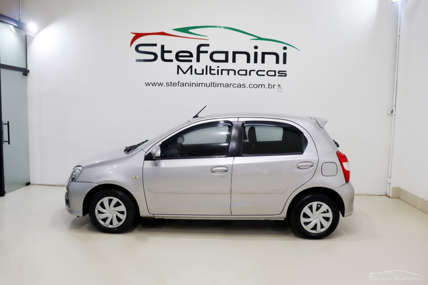 toyota etios 1.5 xs 16v flex 4p automatico 20189