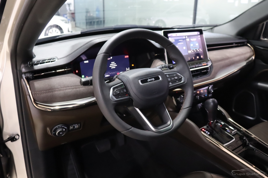 jeep commander 2.0 td380 turbo diesel overland at9 4p automatico 20233