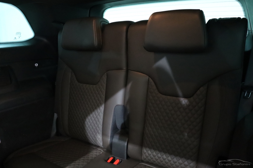 jeep commander 2.0 td380 turbo diesel overland at9 flex 4p automatico 20228