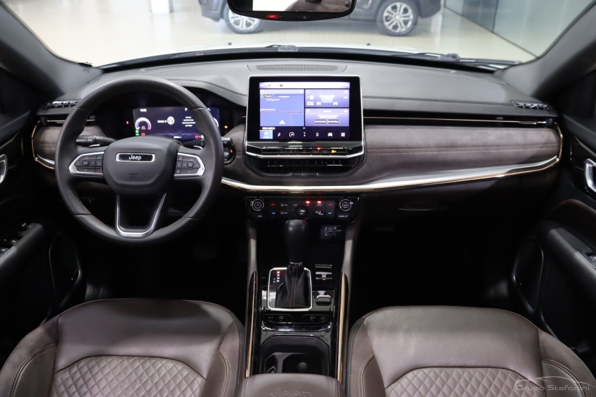 jeep commander 2.0 td380 turbo diesel overland at9 flex 4p automatico 20225