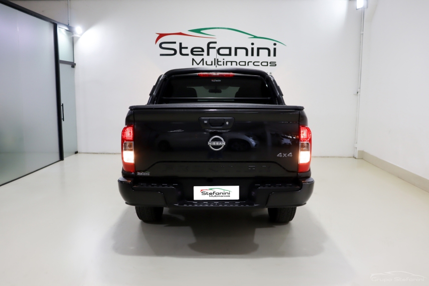 nissan frontier 2.3 16v turbo diesel attack cd 4x4 automatico 4p 202411