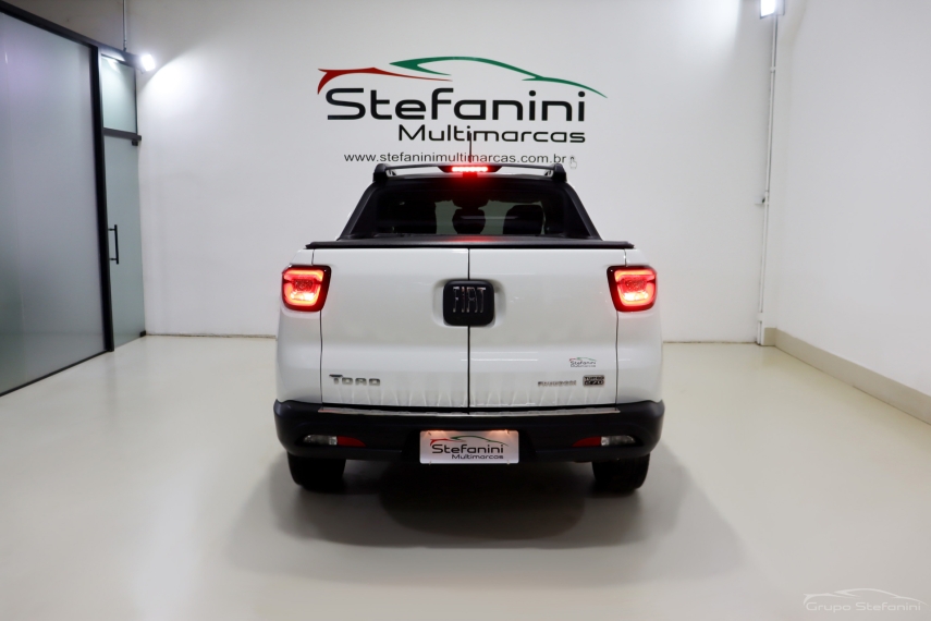fiat toro 1.3 turbo 270 flex freedom at6 4p automatico 202511