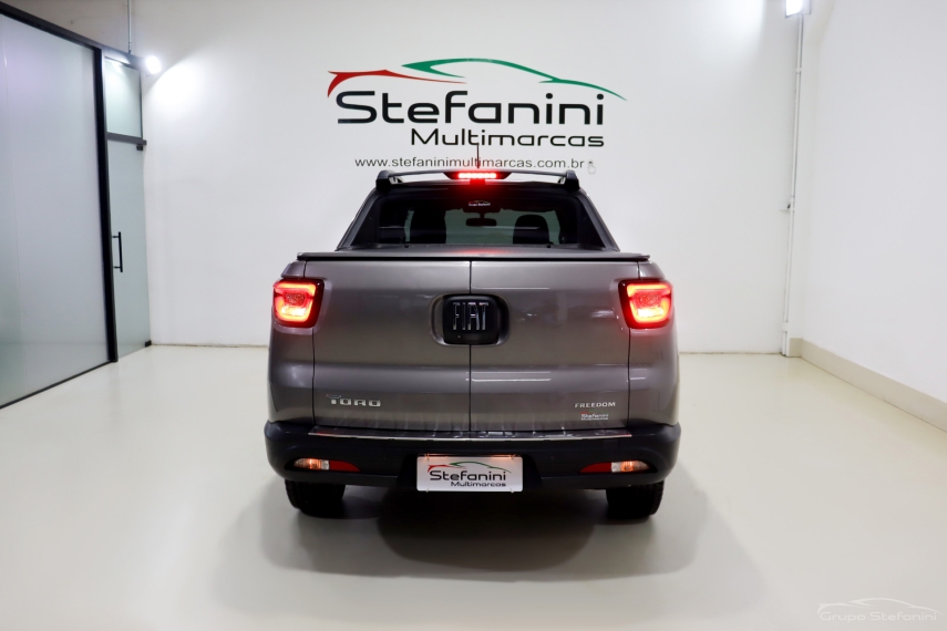 fiat toro 1.8 16v evo flex freedom at6 4p automatico 202011