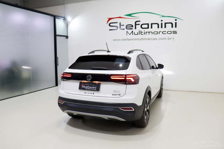 volkswagen nivus 1.0 200 tsi total flex highline automatico 4p 202410