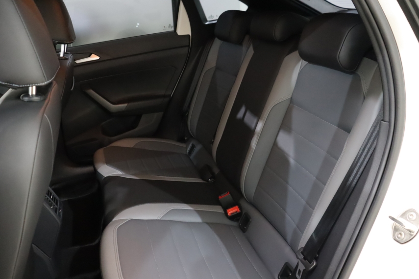 volkswagen nivus 1.0 200 tsi total flex highline automatico 4p 20247