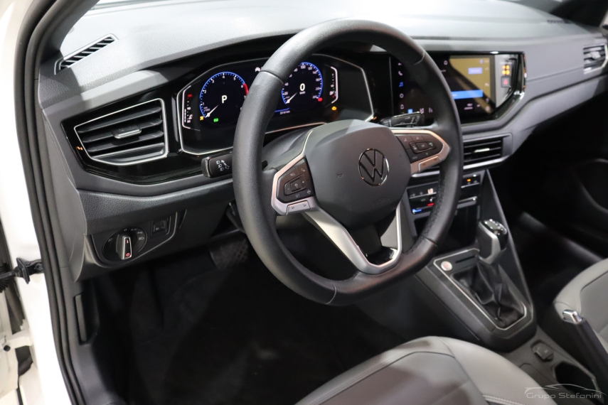 volkswagen nivus 1.0 200 tsi total flex highline automatico 4p 20243