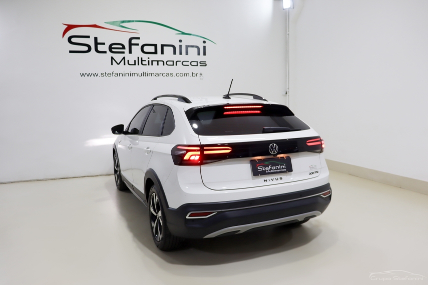 volkswagen nivus 1.0 200 tsi total flex highline automatico 4p 202412