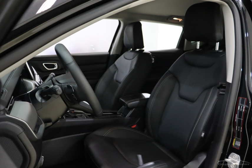 jeep compass 1.3 t270 turbo flex longitude at6 4p automatico 20256