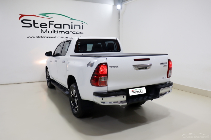 toyota hilux 2.8 d-4d turbo diesel cd srv 4x4 automatico 4p 202412