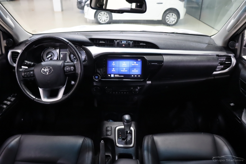 toyota hilux 2.8 d-4d turbo diesel cd srv 4x4 automatico 4p 20245