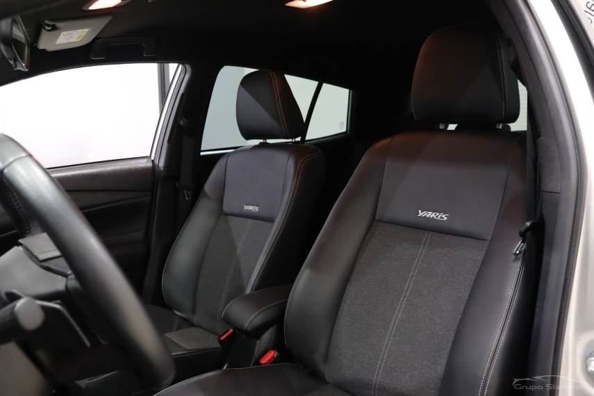 toyota yaris 1.5 16v flex xs connect multidrive 4p automatico 20236