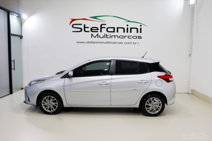 toyota yaris 1.5 16v flex xs connect multidrive 4p automatico 20239