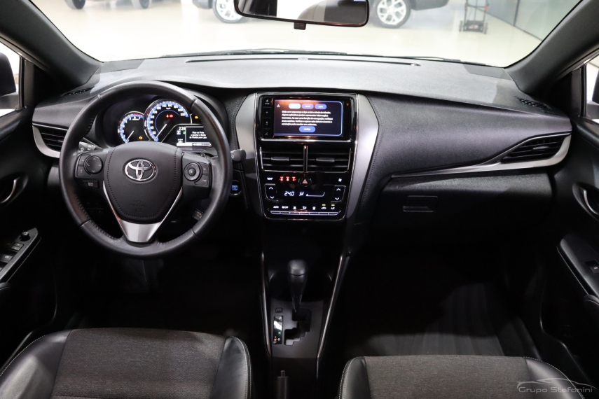 toyota yaris 1.5 16v flex xs connect multidrive 4p automatico 20235