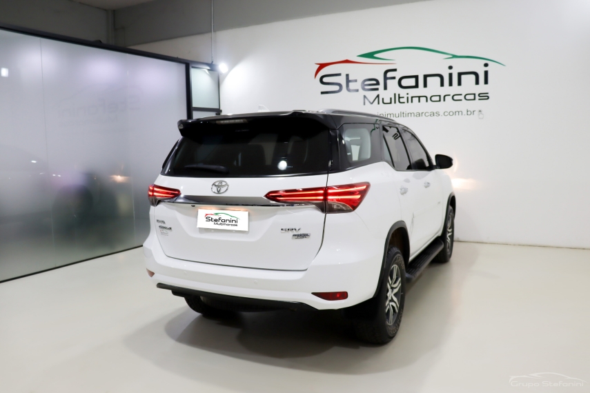 toyota hilux sw4 2.7 srv 7 lugares 4x2 16v flex 4p automatico 201911