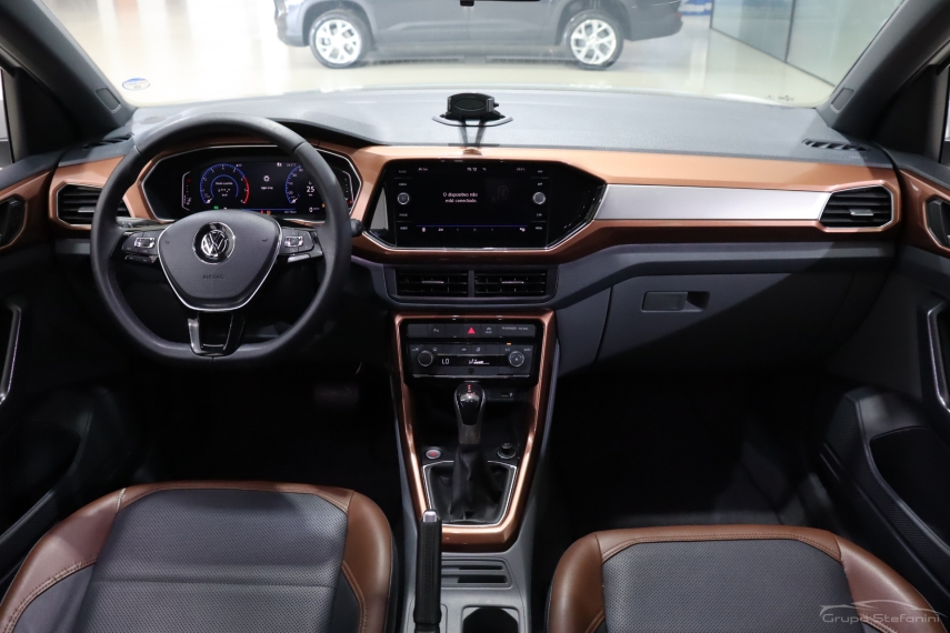 volkswagen t-cross 1.0 200 tsi total flex comfortline automatico 4p 20205