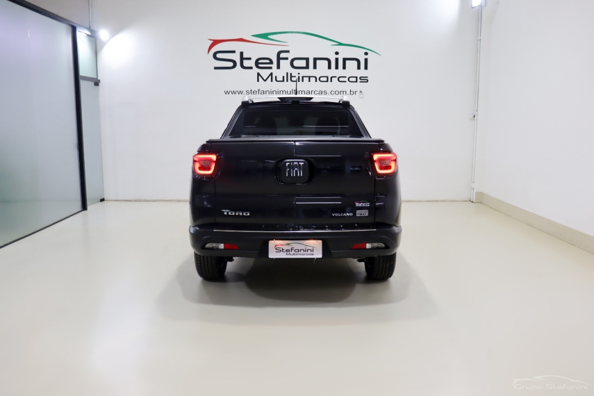 fiat toro 1.3 turbo 270 flex volcano at6 4p automatico 202511