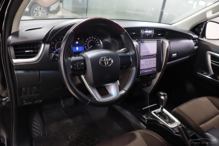 toyota hilux sw4 2.7 sr 4x2 16v flex 4p automatico 20173