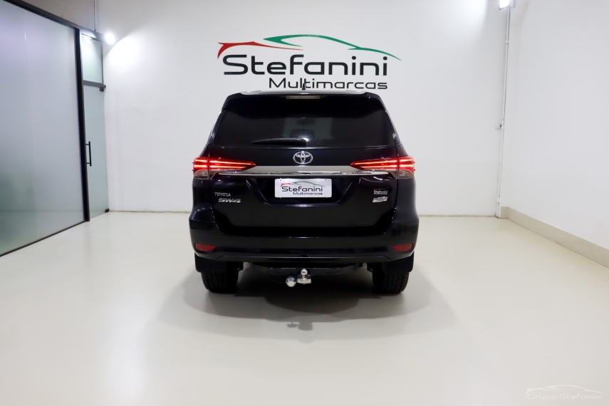 toyota hilux sw4 2.7 sr 4x2 16v flex 4p automatico 201711