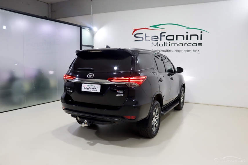 toyota hilux sw4 2.7 sr 4x2 16v flex 4p automatico 201710