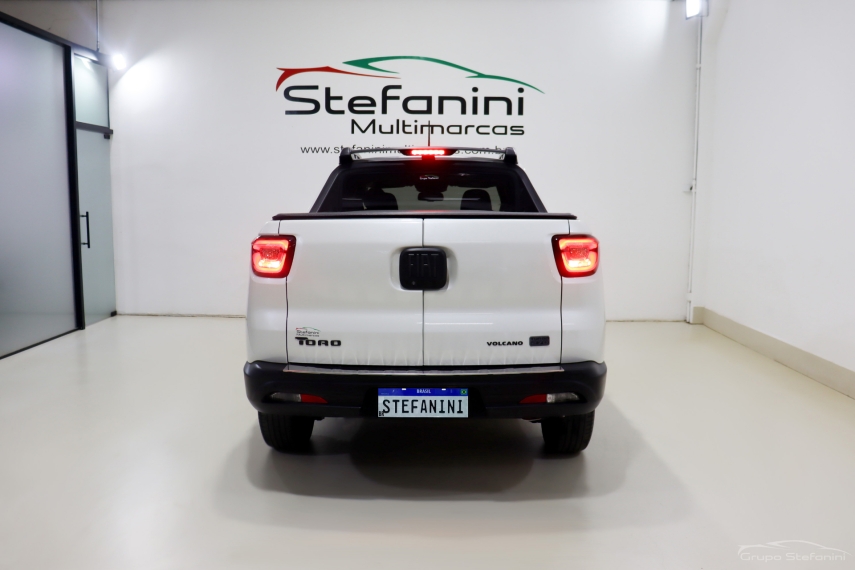 fiat toro 1.3 turbo 270 flex volcano at6 4p automatico 202511