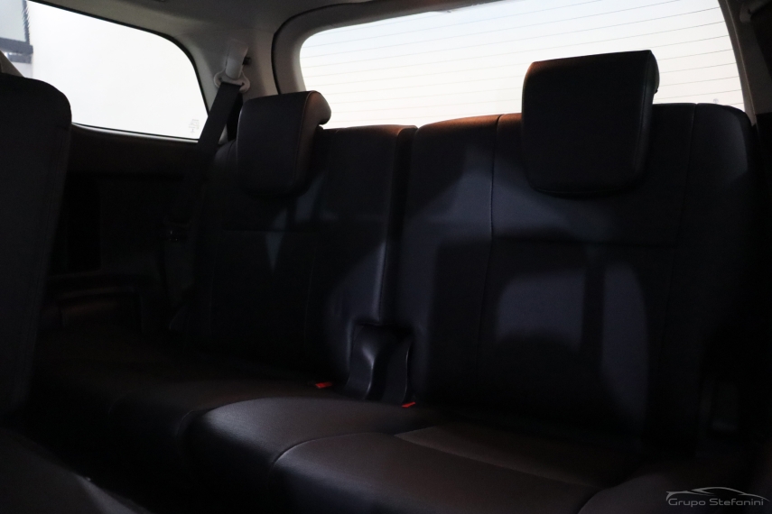 toyota hilux sw4 2.8 d-4d turbo diesel srx 7l 4x4 automatico 4p 20238