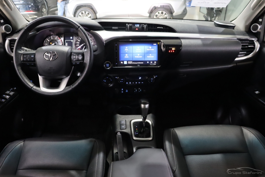 toyota hilux 2.8 d-4d turbo diesel cd srx 4x4 automatico 4p 20255