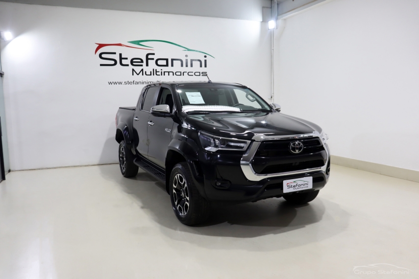 toyota hilux 2.8 d-4d turbo diesel cd srx 4x4 automatico 4p 20252