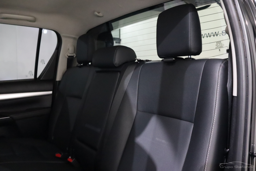 toyota hilux 2.8 d-4d turbo diesel cd srx 4x4 automatico 4p 20257