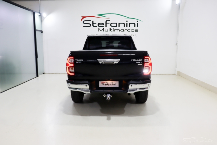 toyota hilux 2.8 d-4d turbo diesel cd srx 4x4 automatico 4p 202511